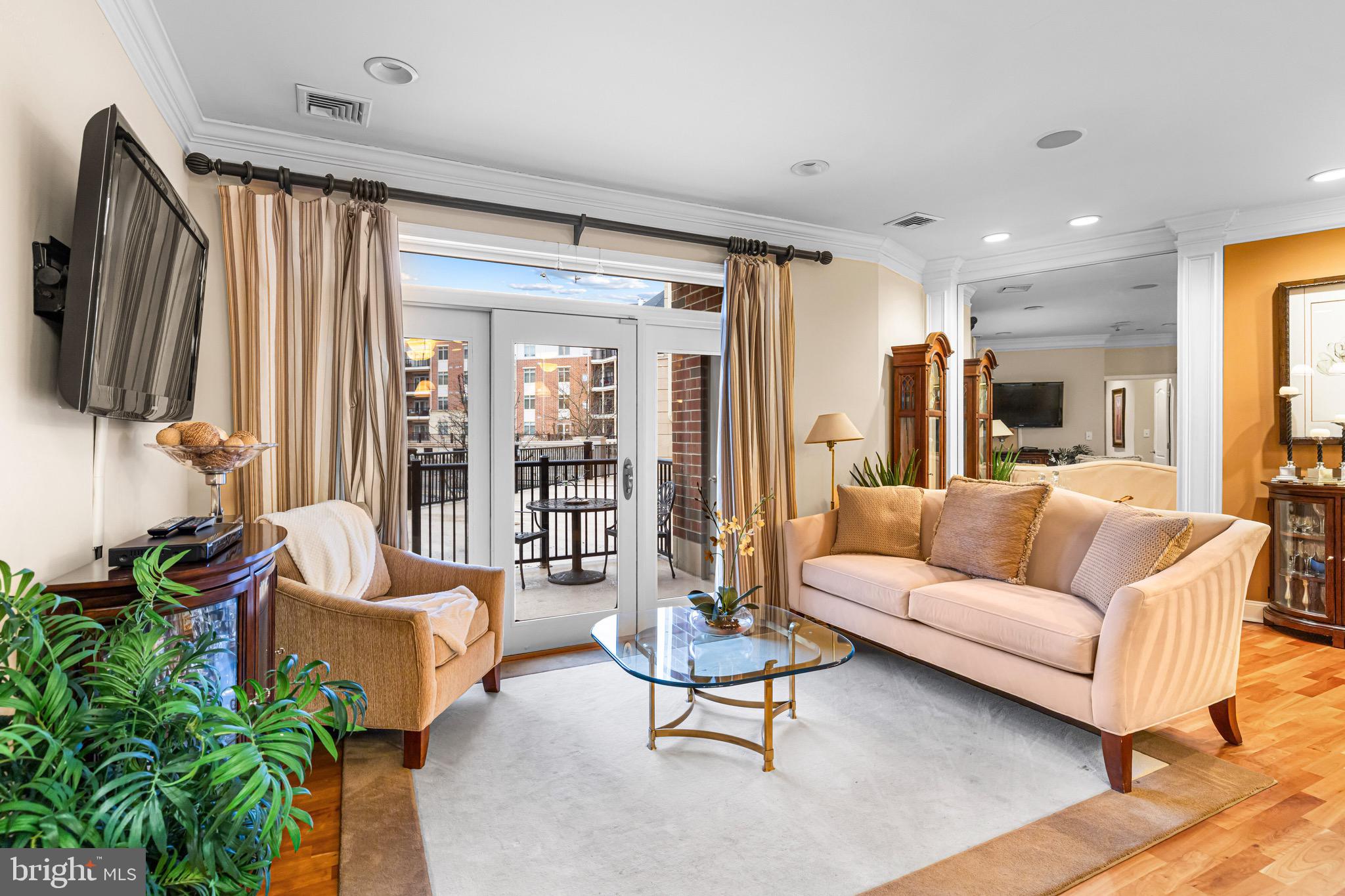 HUNTINGDON PLACE - Residential