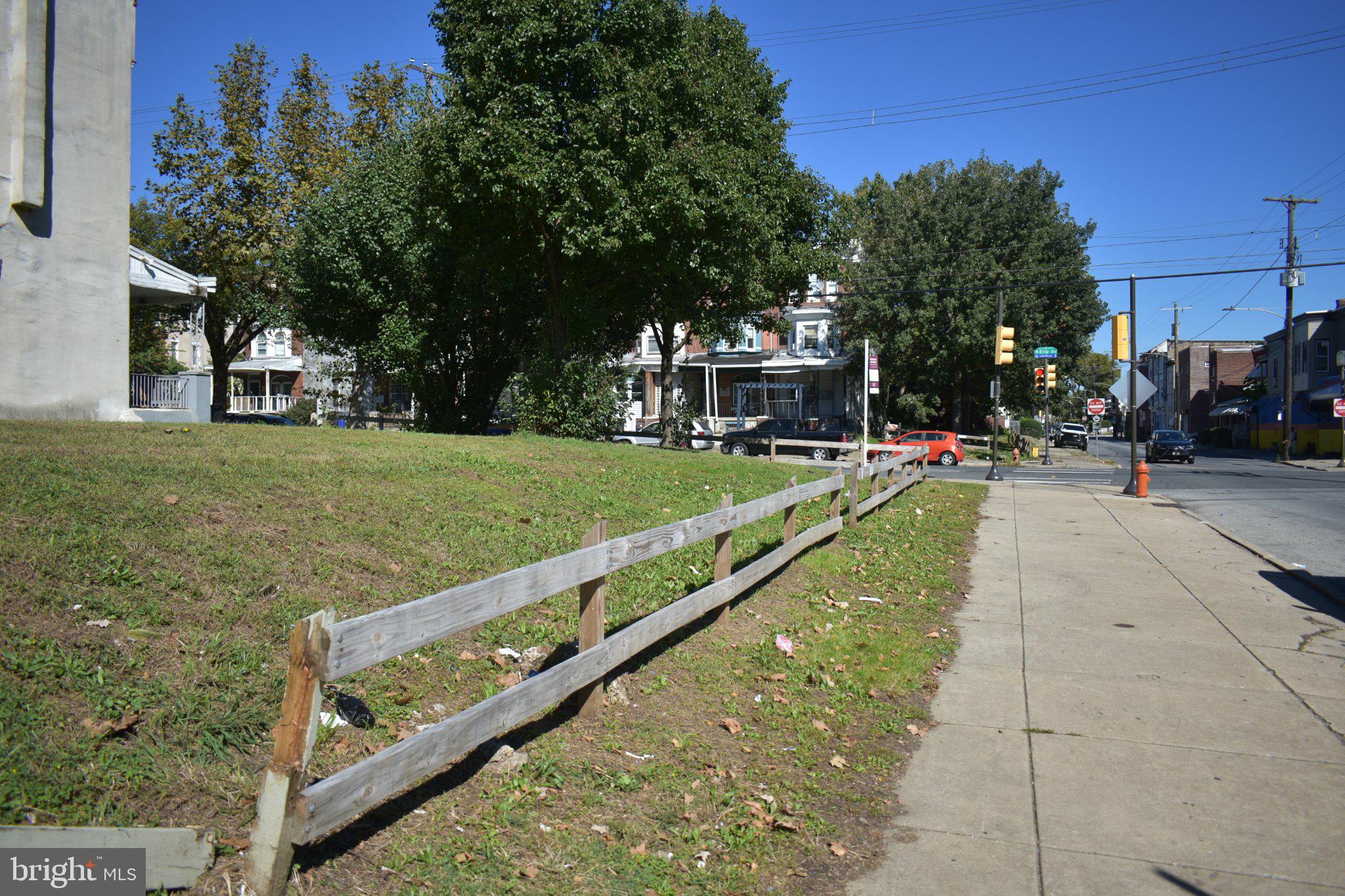 1700 W ERIE AVENUE