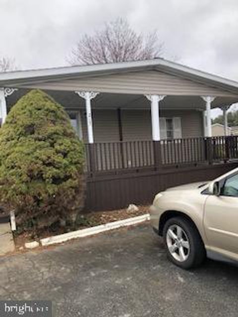 Photo of 217 FAWN MEADOW CROSSING, LANCASTER, PA 17603 (MLS # PALA2032268)