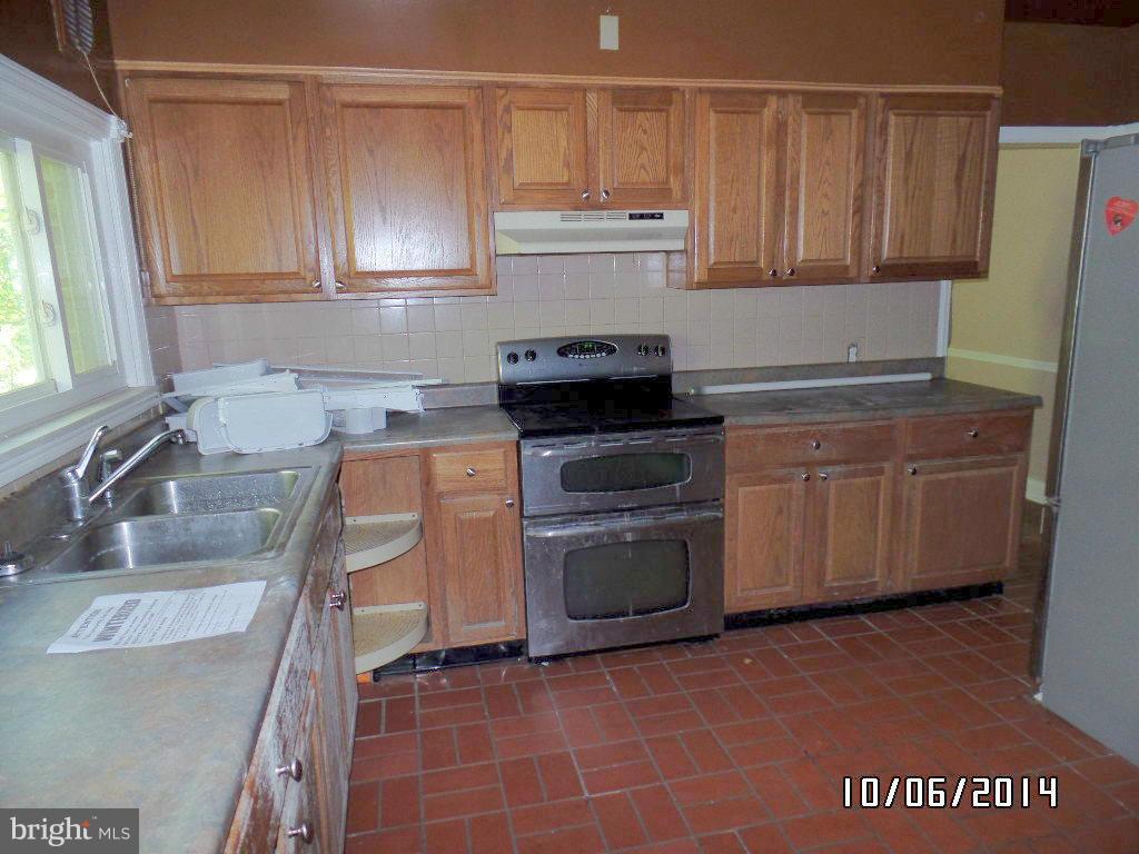 HAYWOOD HEIGHTS - Residential