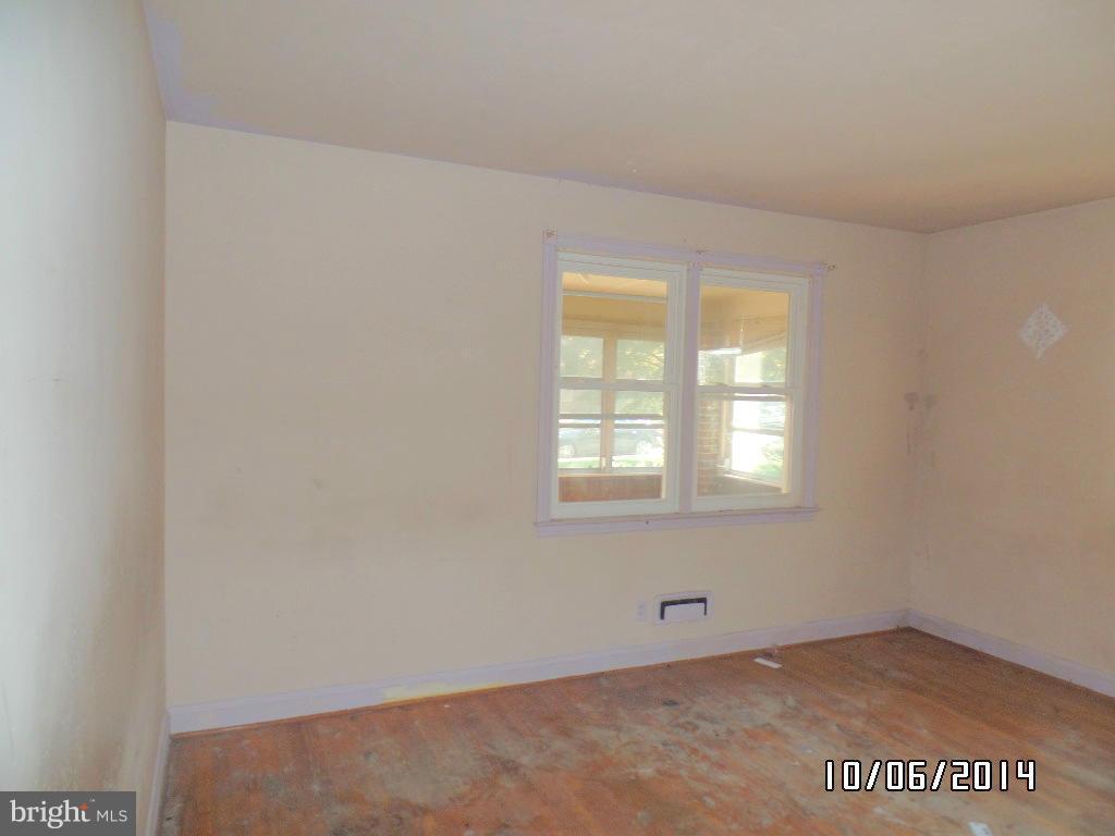 HAYWOOD HEIGHTS - Residential