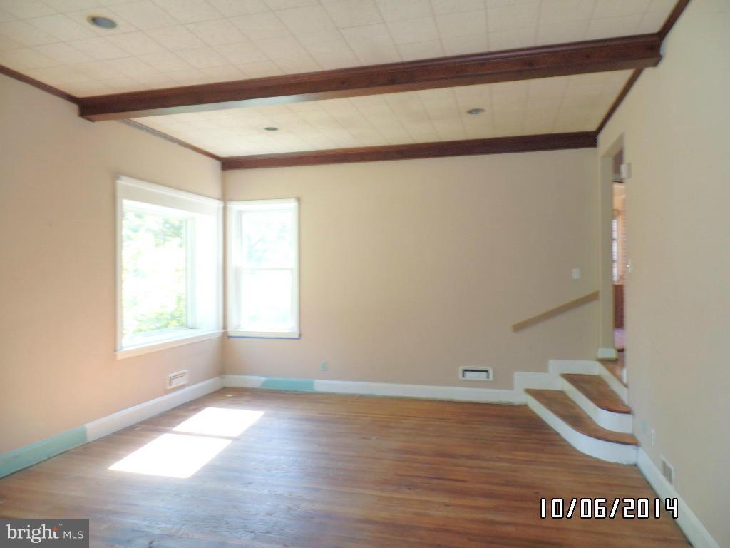 HAYWOOD HEIGHTS - Residential