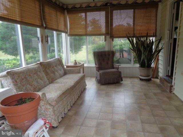 NEWVILLE - Residential