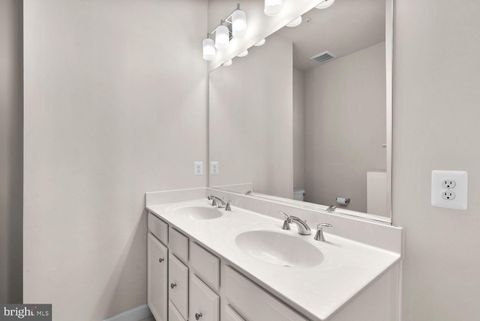 Tiny photo for 2505 Nicholson Street, HYATTSVILLE, MD 20782 (MLS # MDPG2194816)