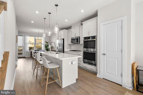 Tiny photo for 2505 Nicholson Street, HYATTSVILLE, MD 20782 (MLS # MDPG2194816)