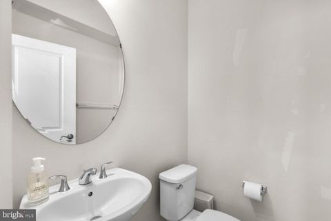 Tiny photo for 2505 Nicholson Street, HYATTSVILLE, MD 20782 (MLS # MDPG2194816)