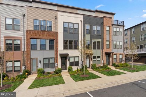 Photo of 2505 Nicholson Street, HYATTSVILLE, MD 20782 (MLS # MDPG2194816)