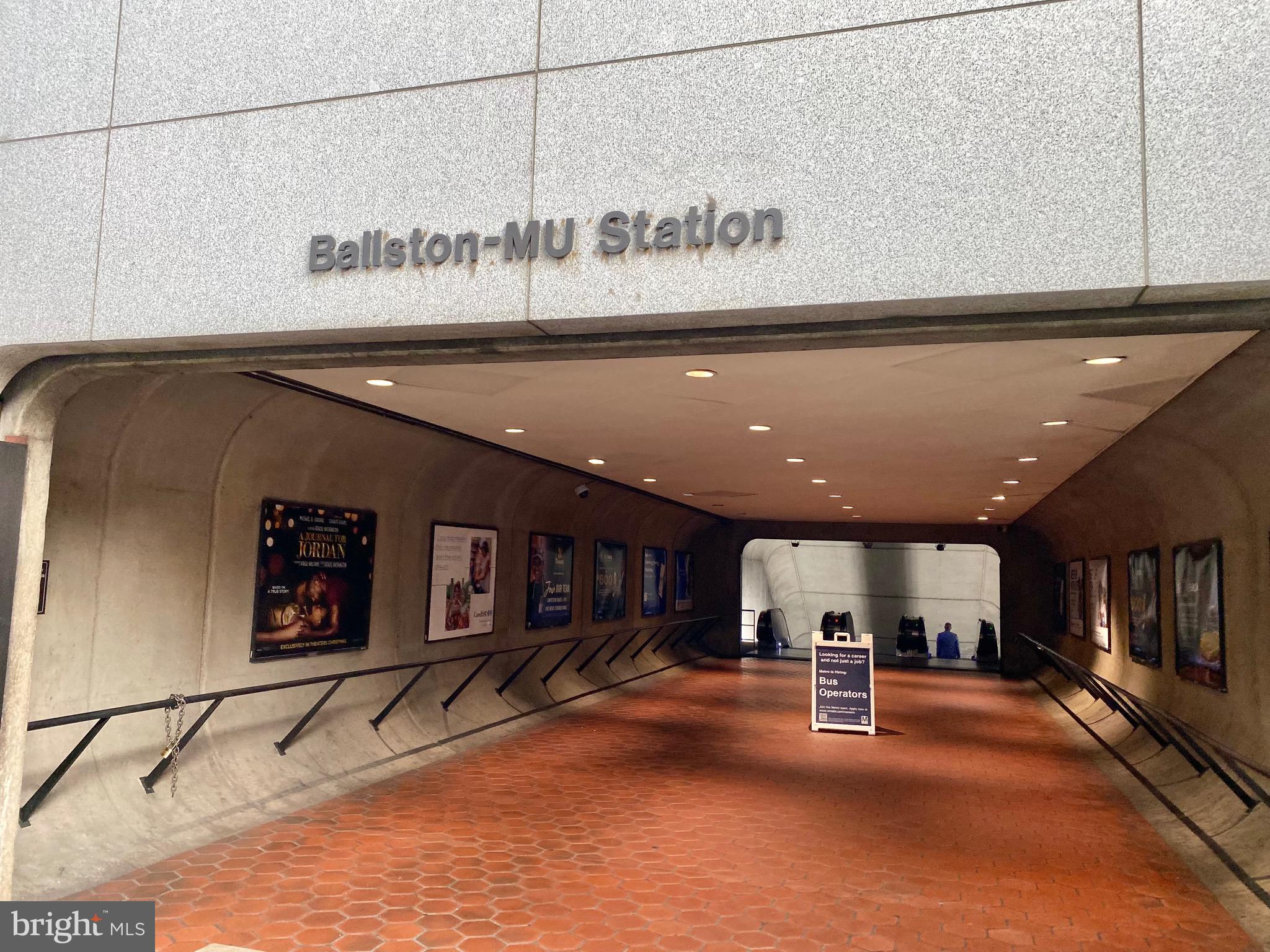 SUMMERWALK - Residential