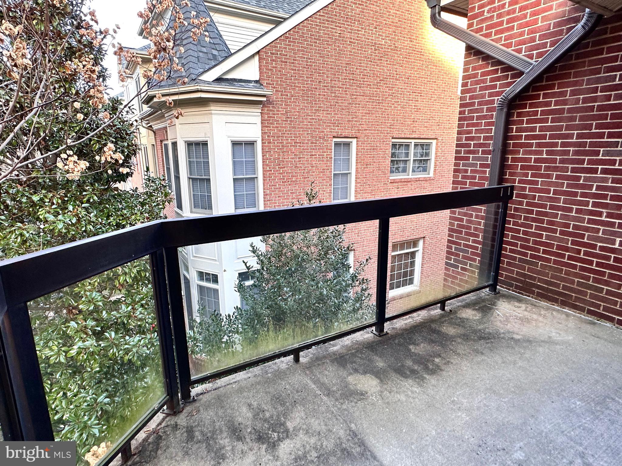 SUMMERWALK - Residential