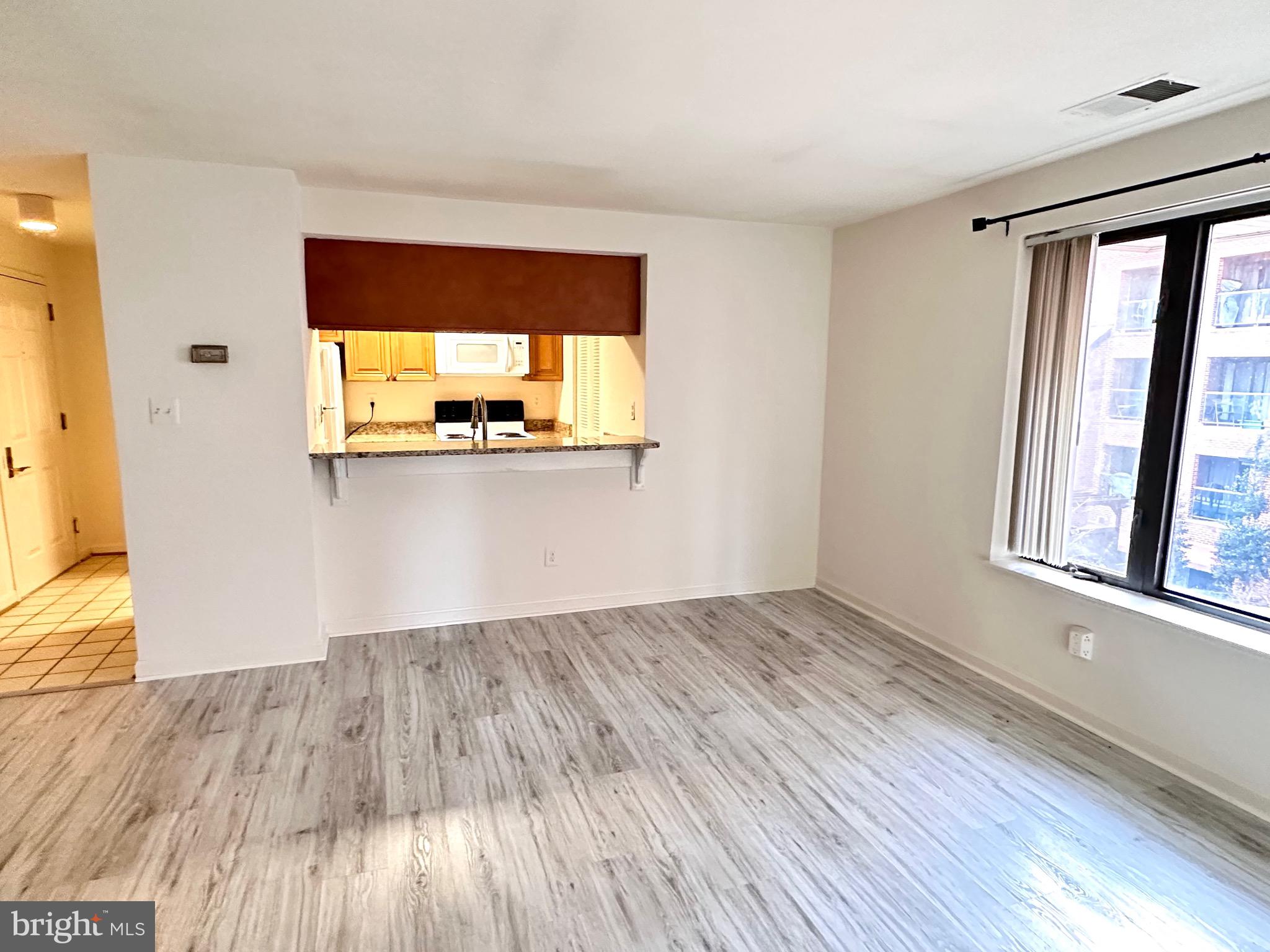 SUMMERWALK - Residential