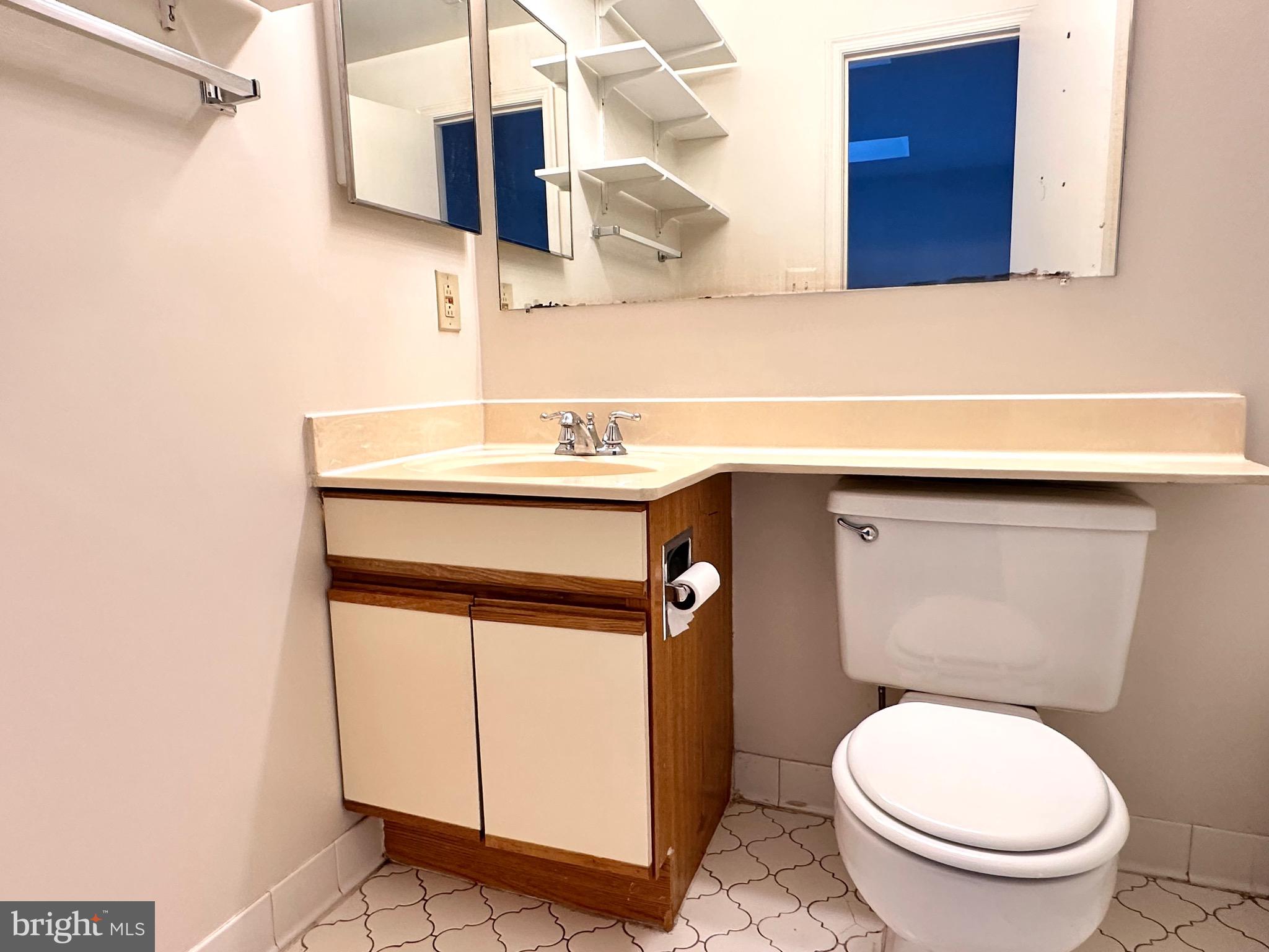 SUMMERWALK - Residential