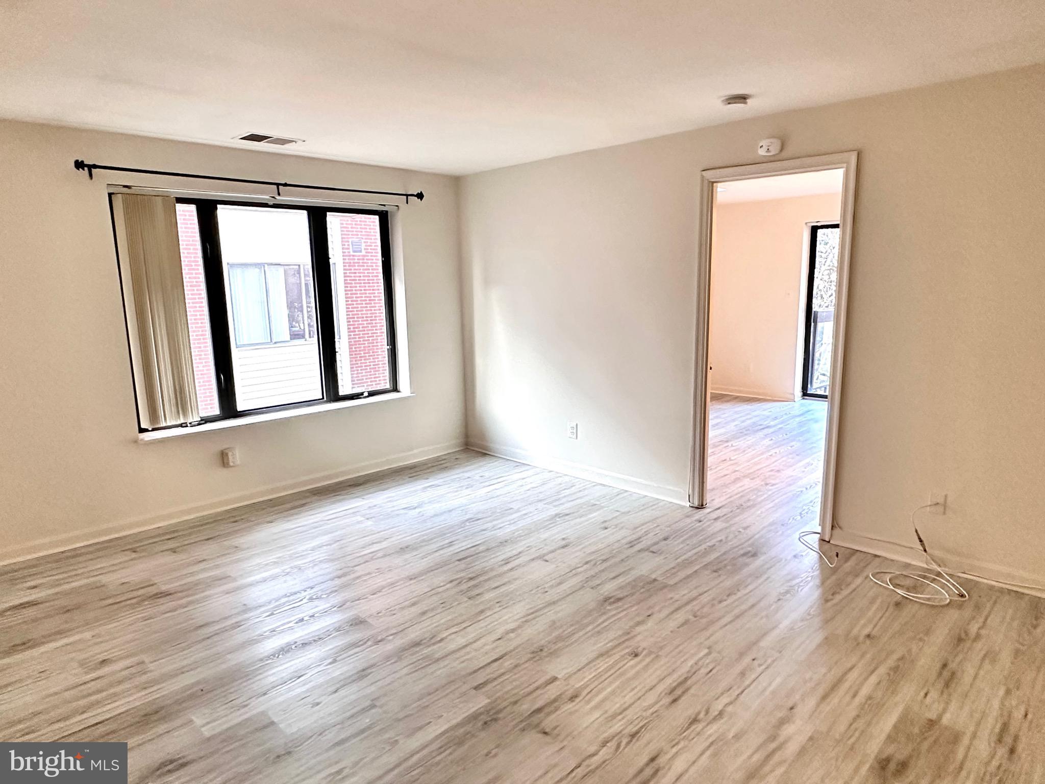 SUMMERWALK - Residential