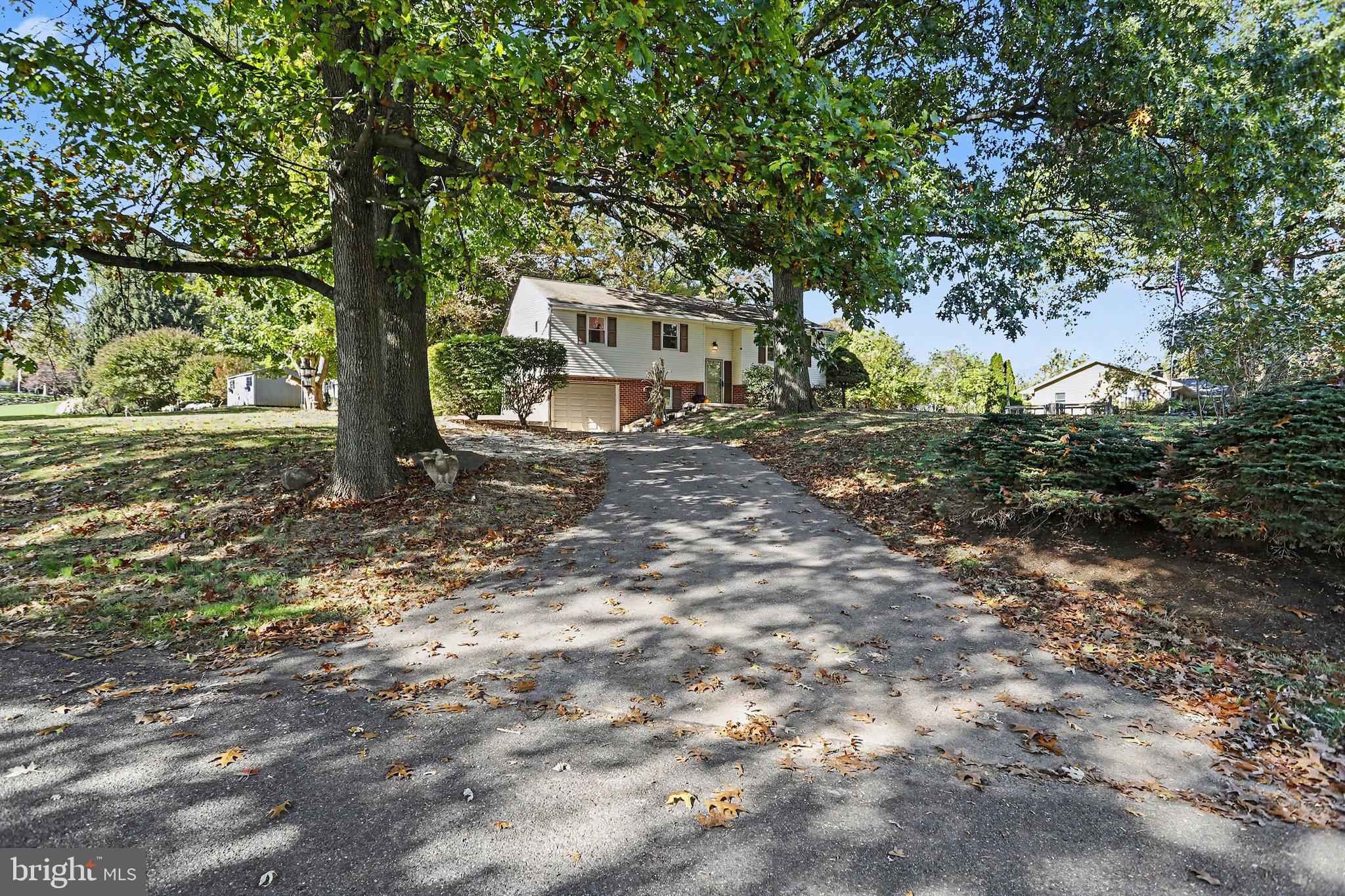 111 HAWTHORNE CIRCLE
