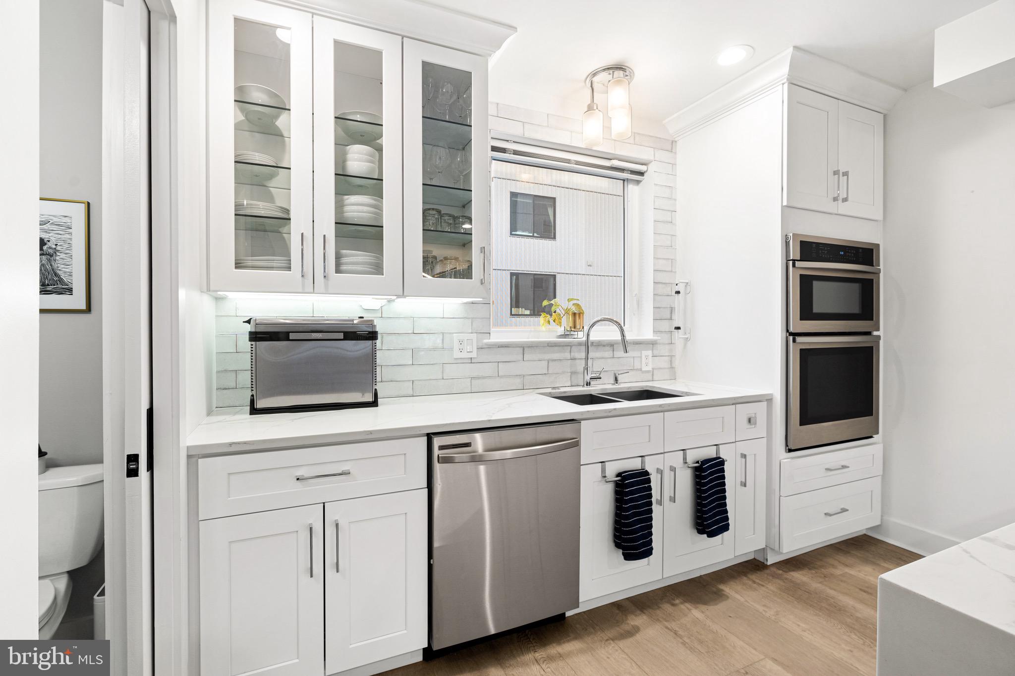 DICKINSON NARROWS - Residential