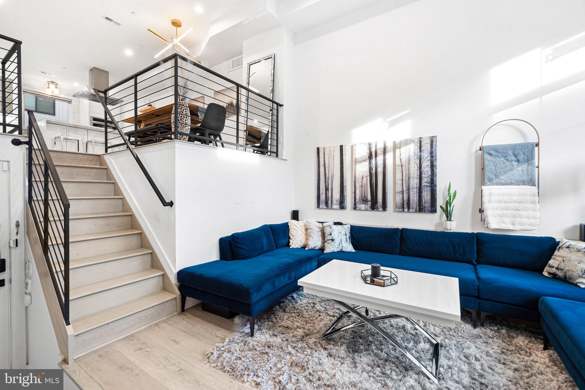 DICKINSON NARROWS - Residential