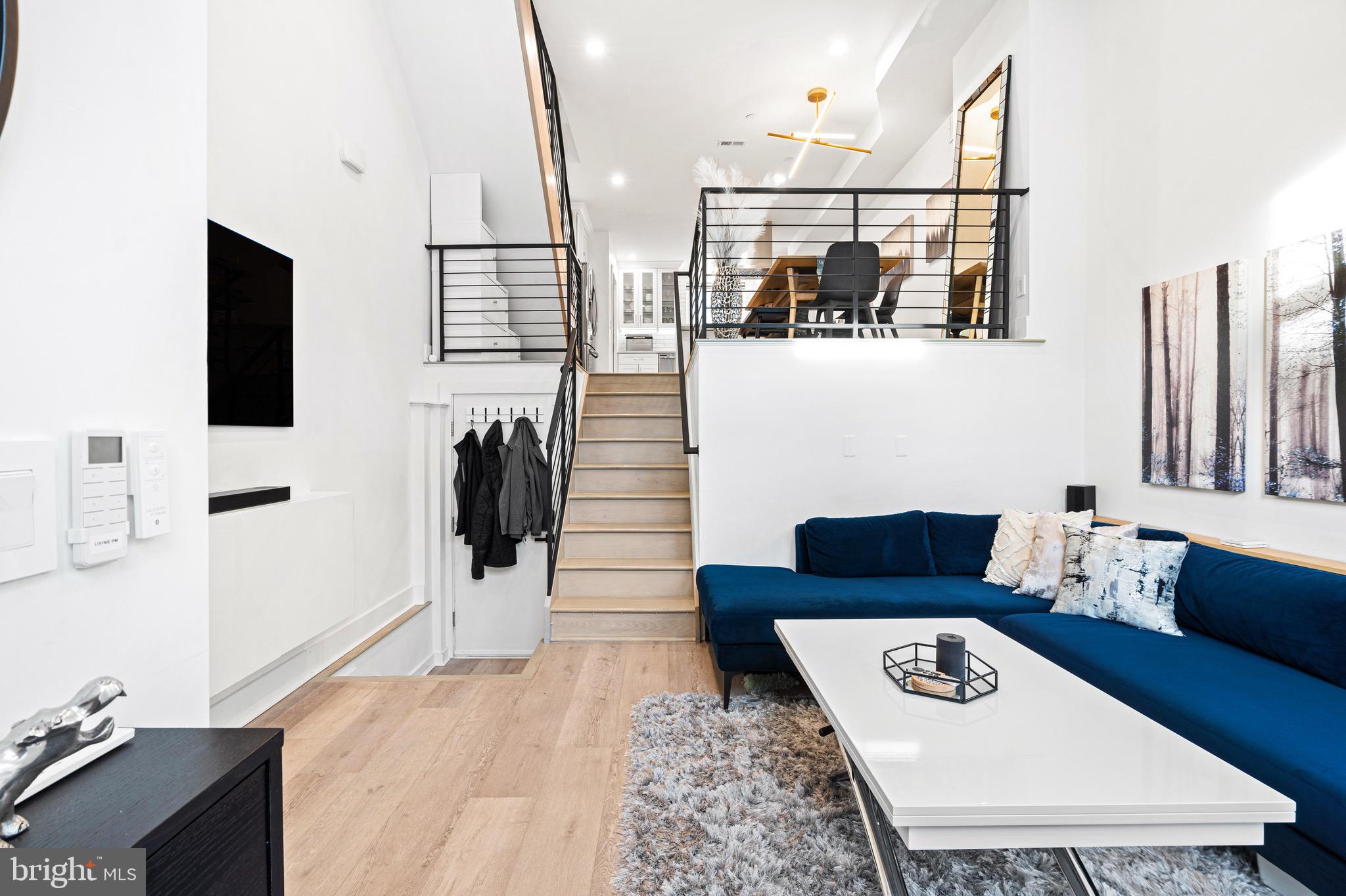 DICKINSON NARROWS - Residential