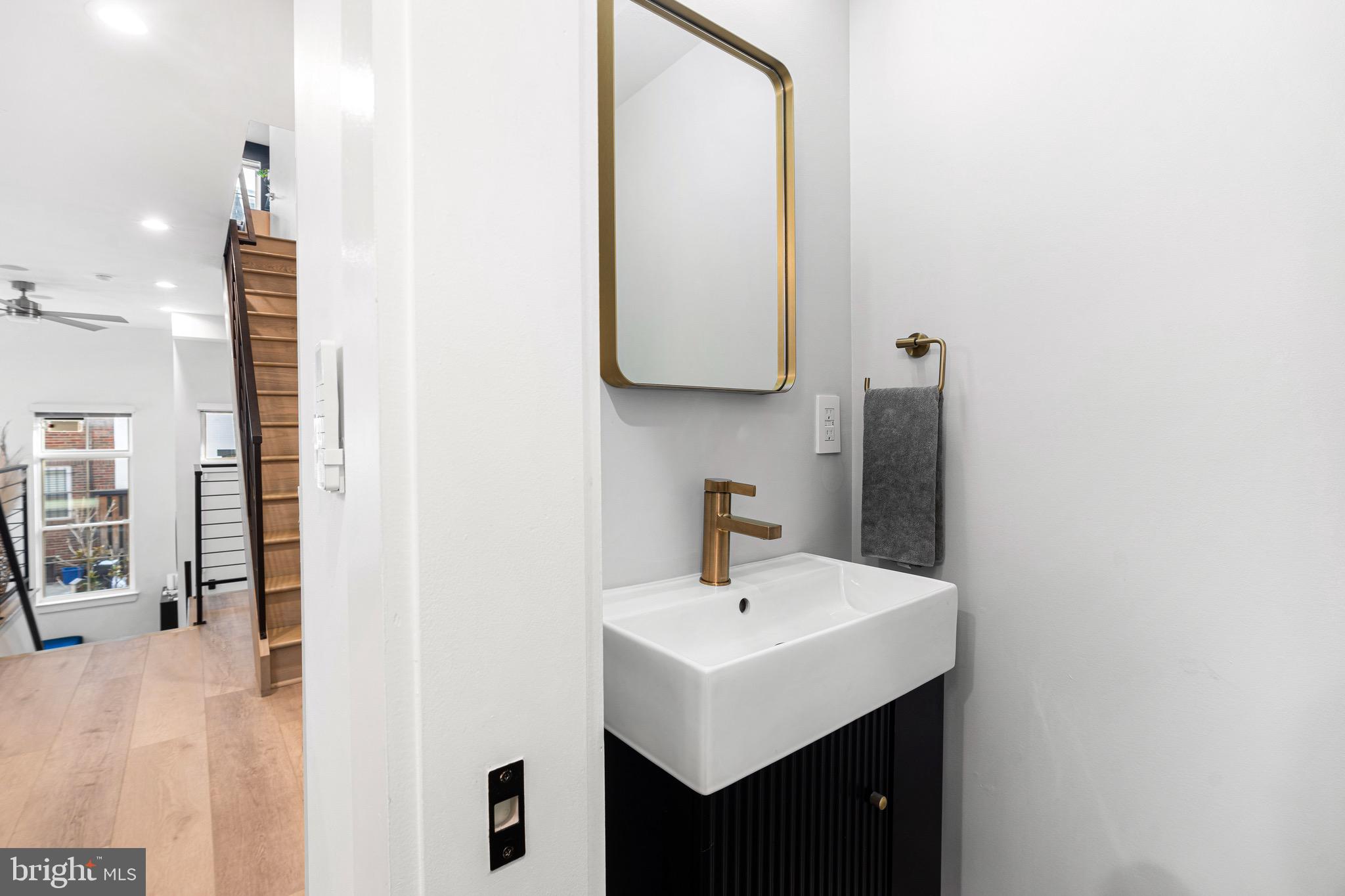 DICKINSON NARROWS - Residential