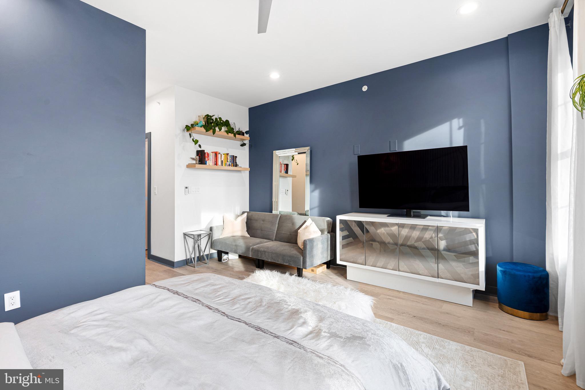 DICKINSON NARROWS - Residential