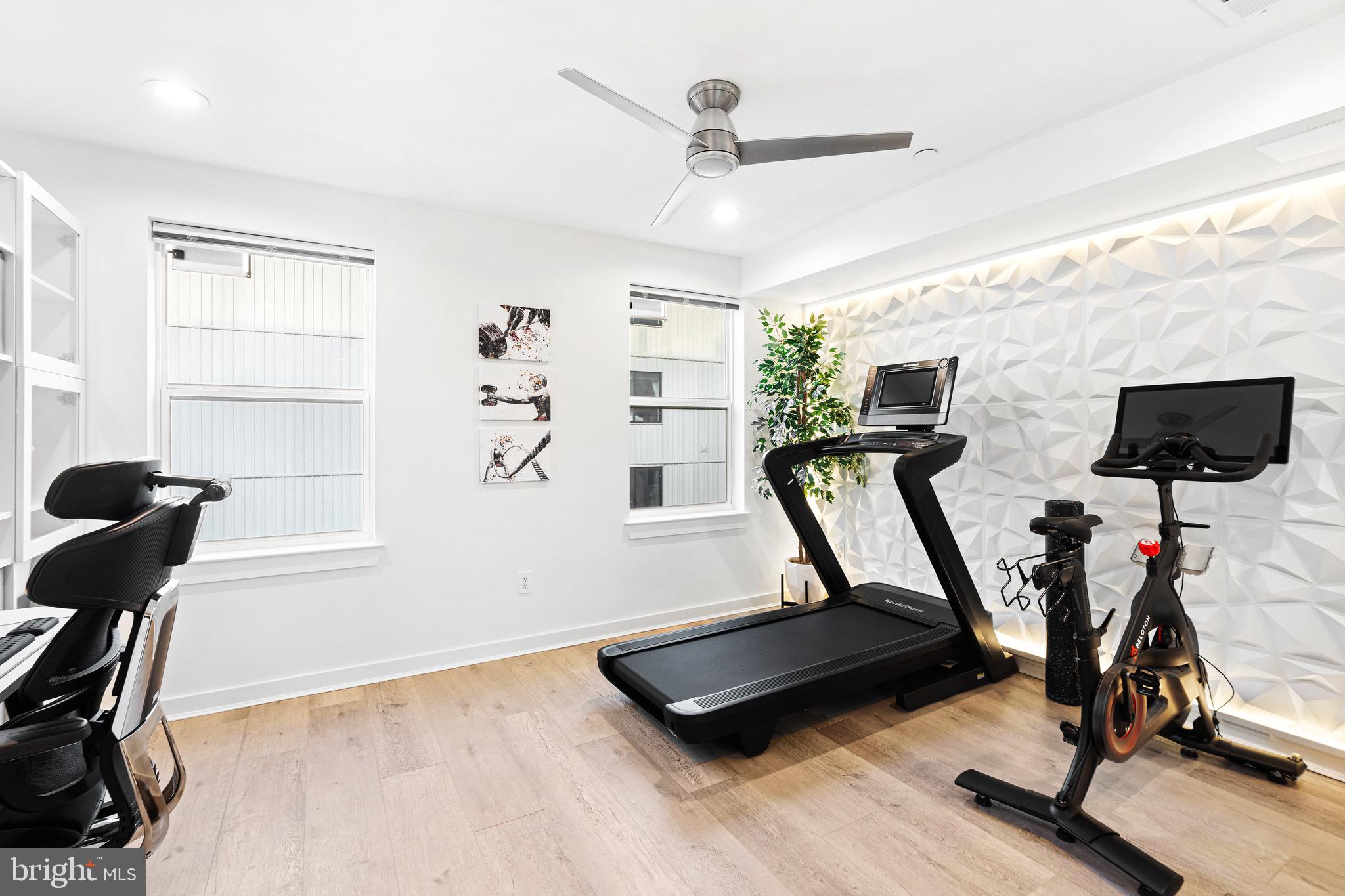 DICKINSON NARROWS - Residential