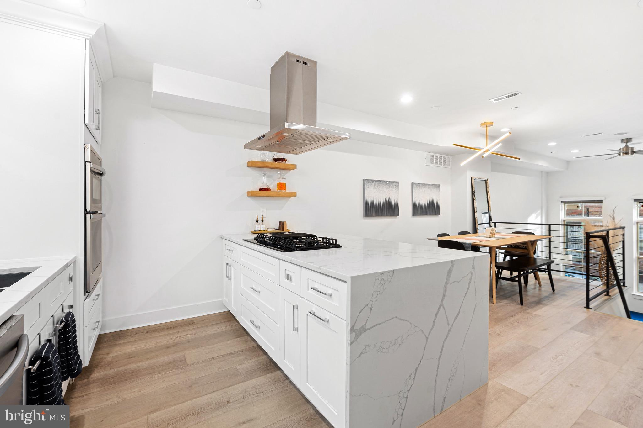 DICKINSON NARROWS - Residential