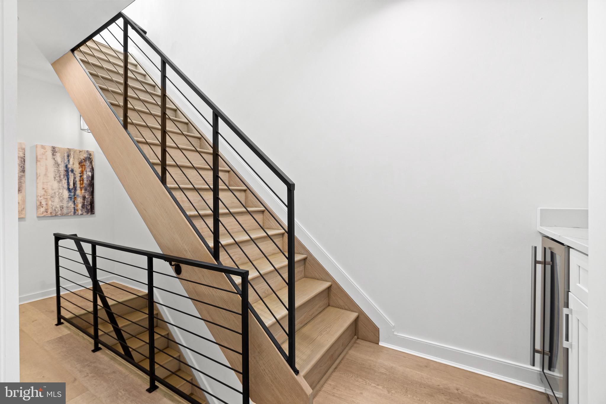 DICKINSON NARROWS - Residential