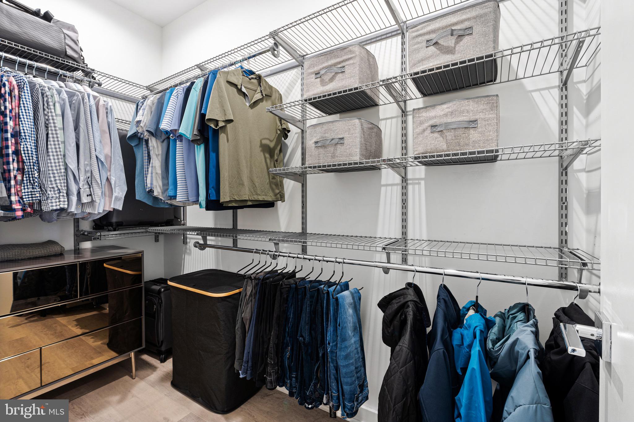 DICKINSON NARROWS - Residential