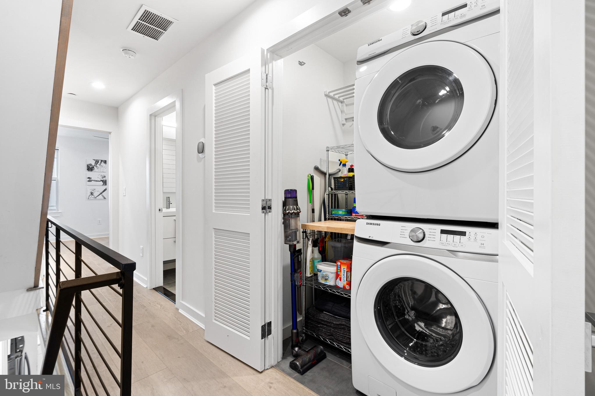 DICKINSON NARROWS - Residential