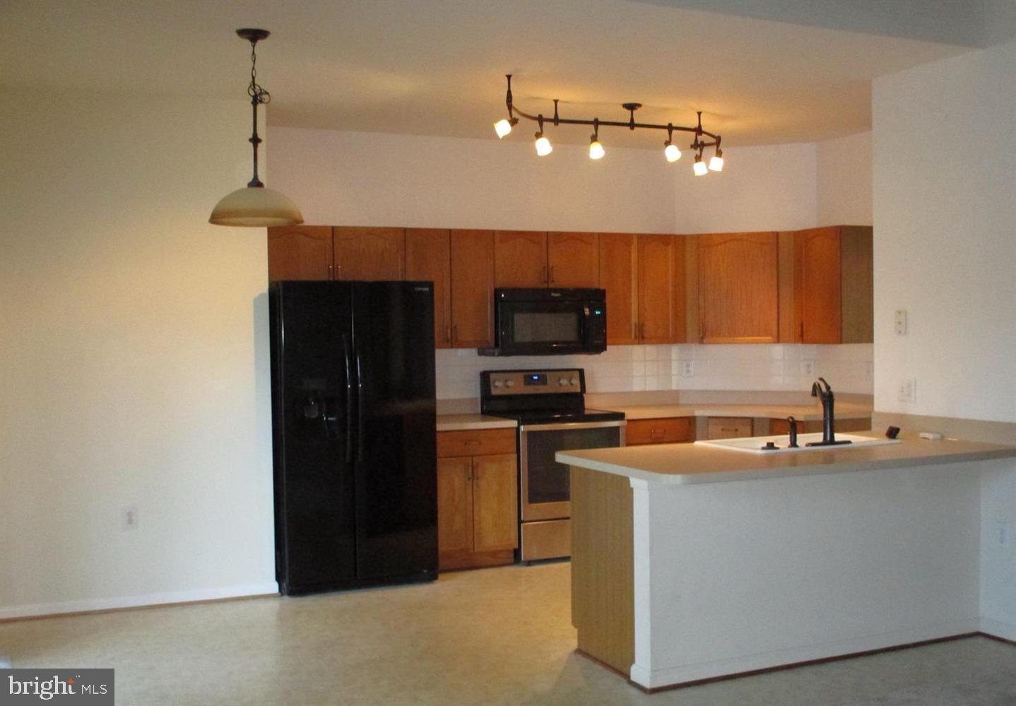 LAUREL RIDGE - Residential