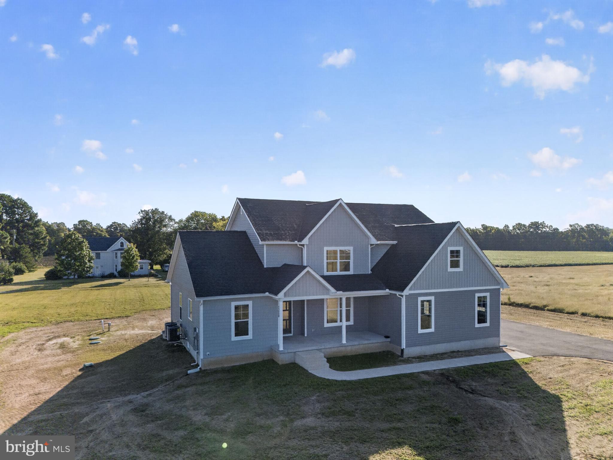 11339 SHADETREE LN.