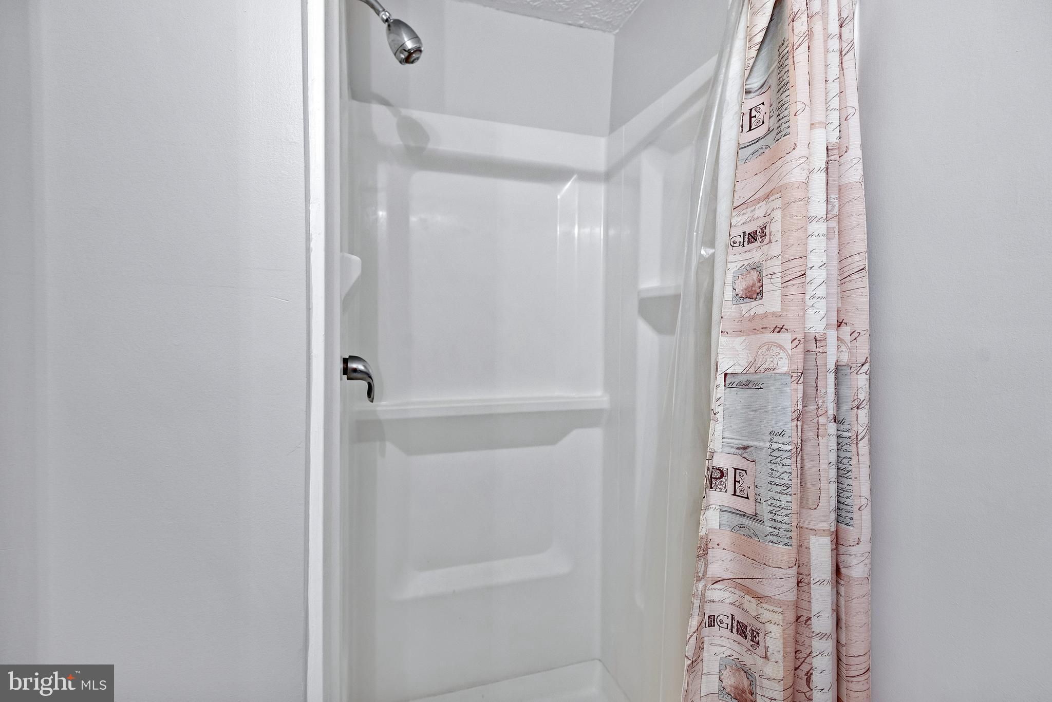 GREENFIELD COMMONS - Residential