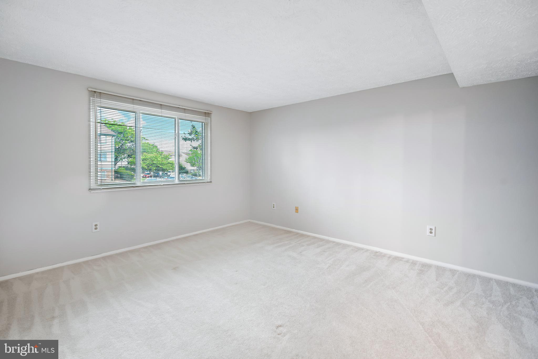 GREENFIELD COMMONS - Residential