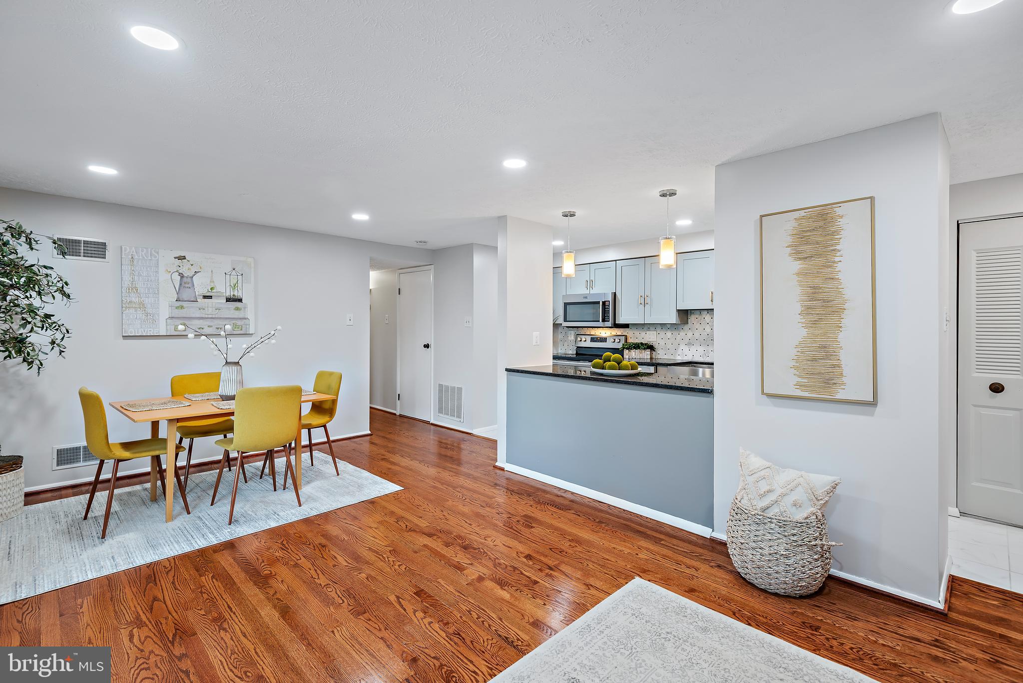 GREENFIELD COMMONS - Residential