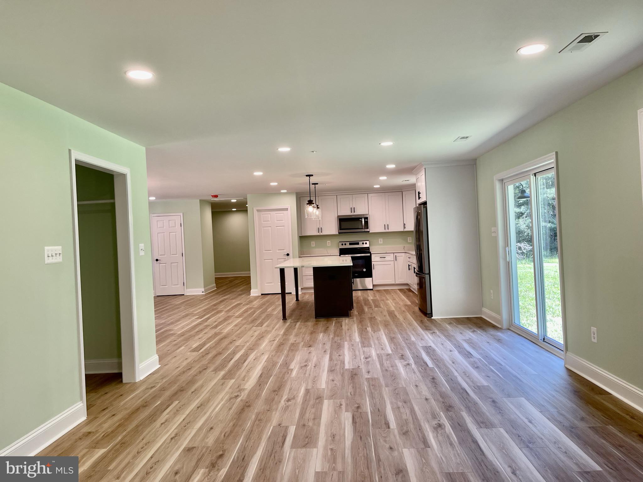 LEACHBURG - Residential