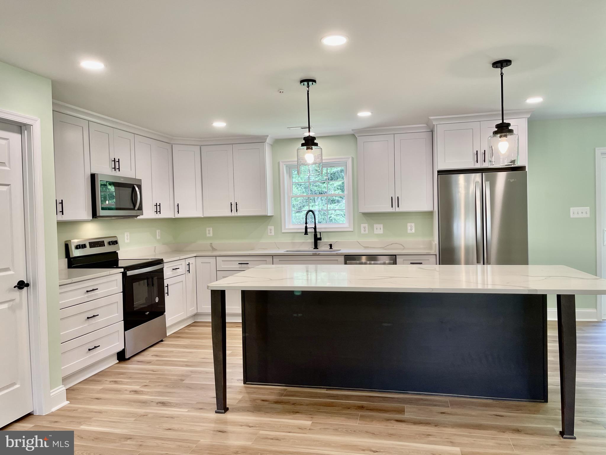 LEACHBURG - Residential