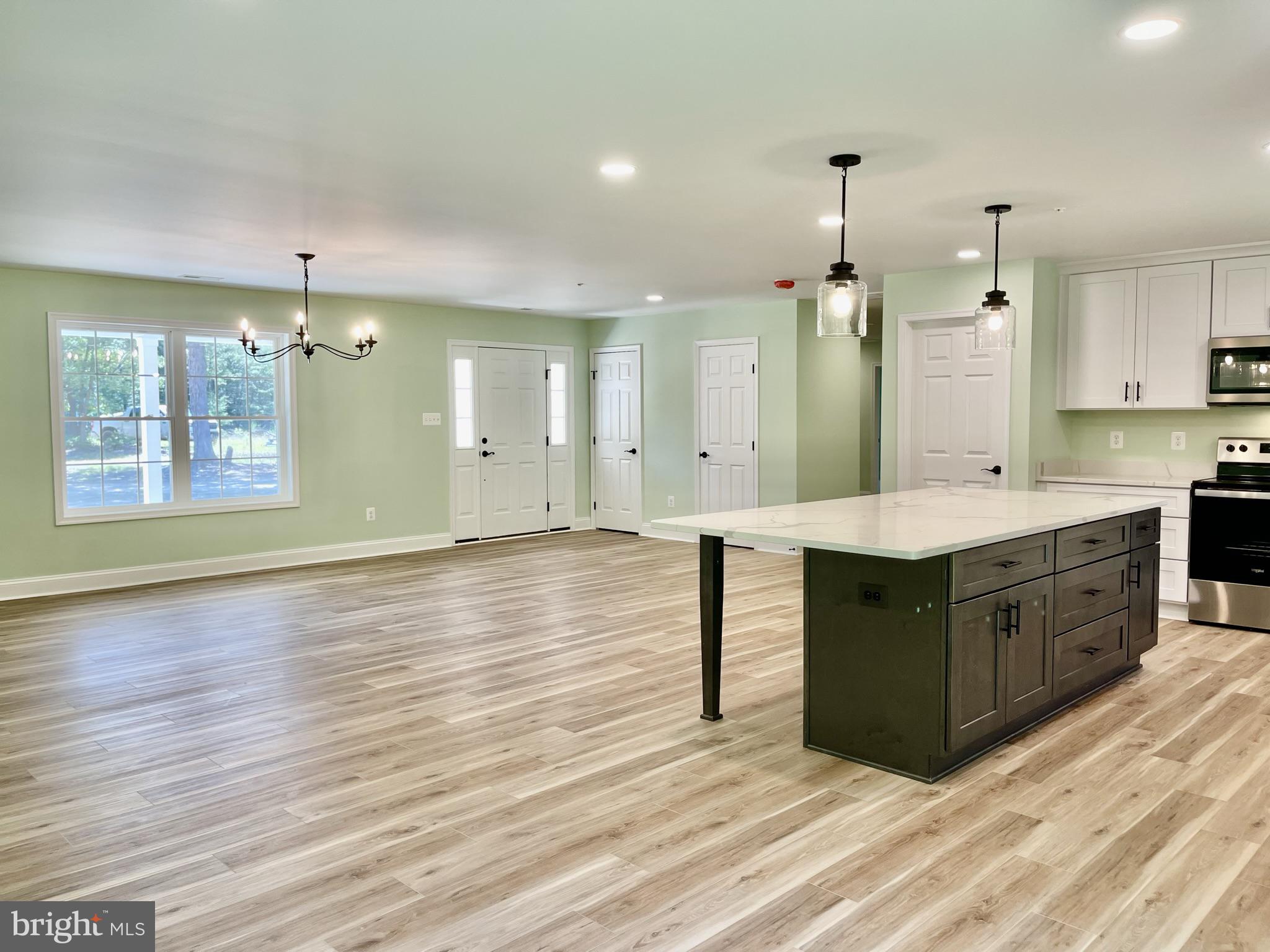 LEACHBURG - Residential