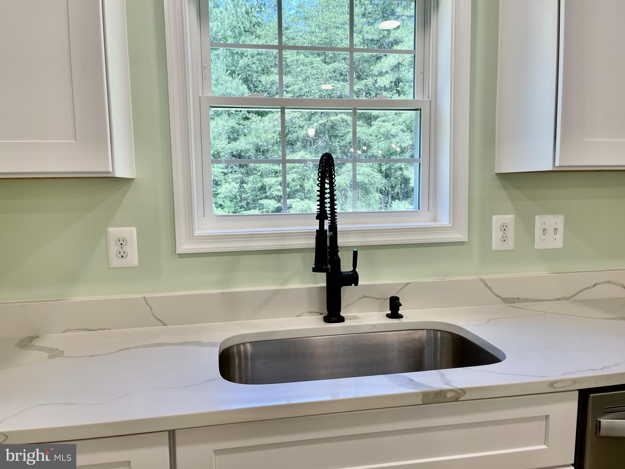 LEACHBURG - Residential