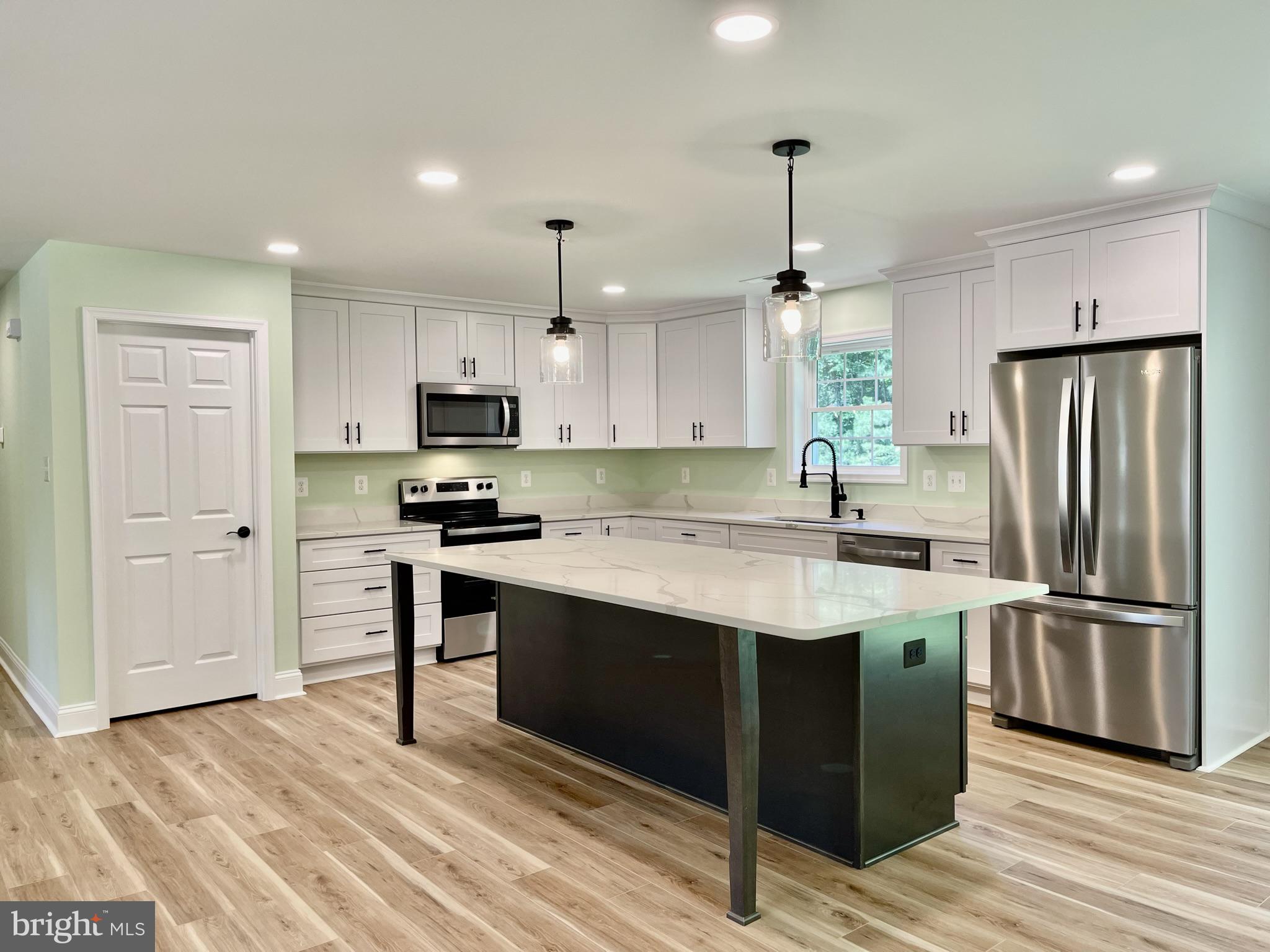 LEACHBURG - Residential