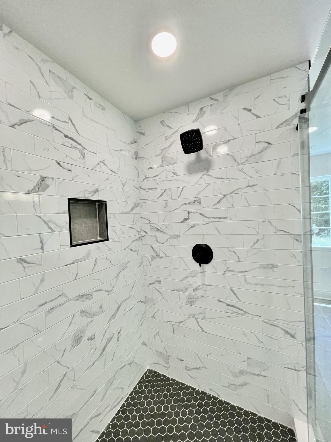 LEACHBURG - Residential