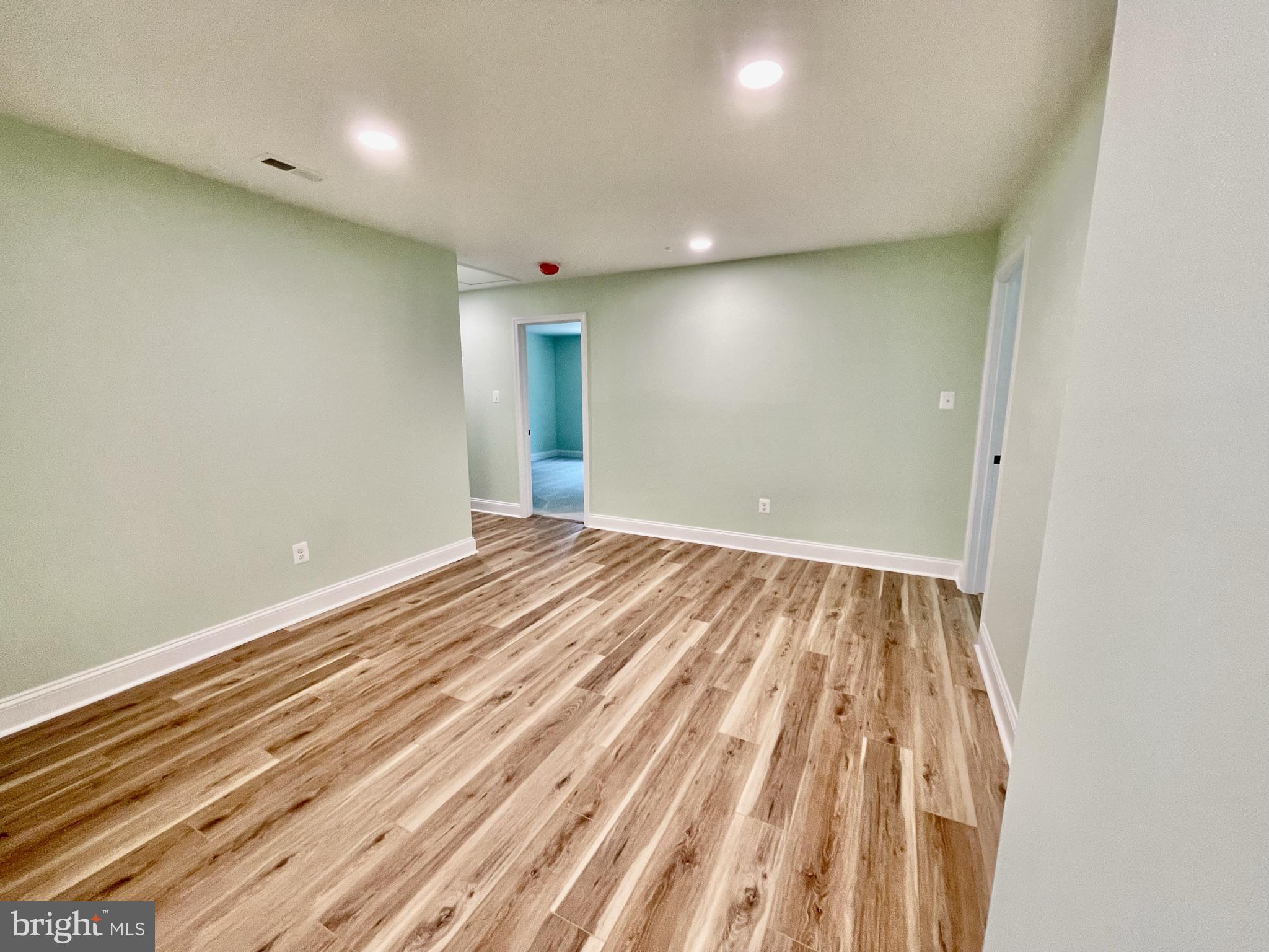 LEACHBURG - Residential