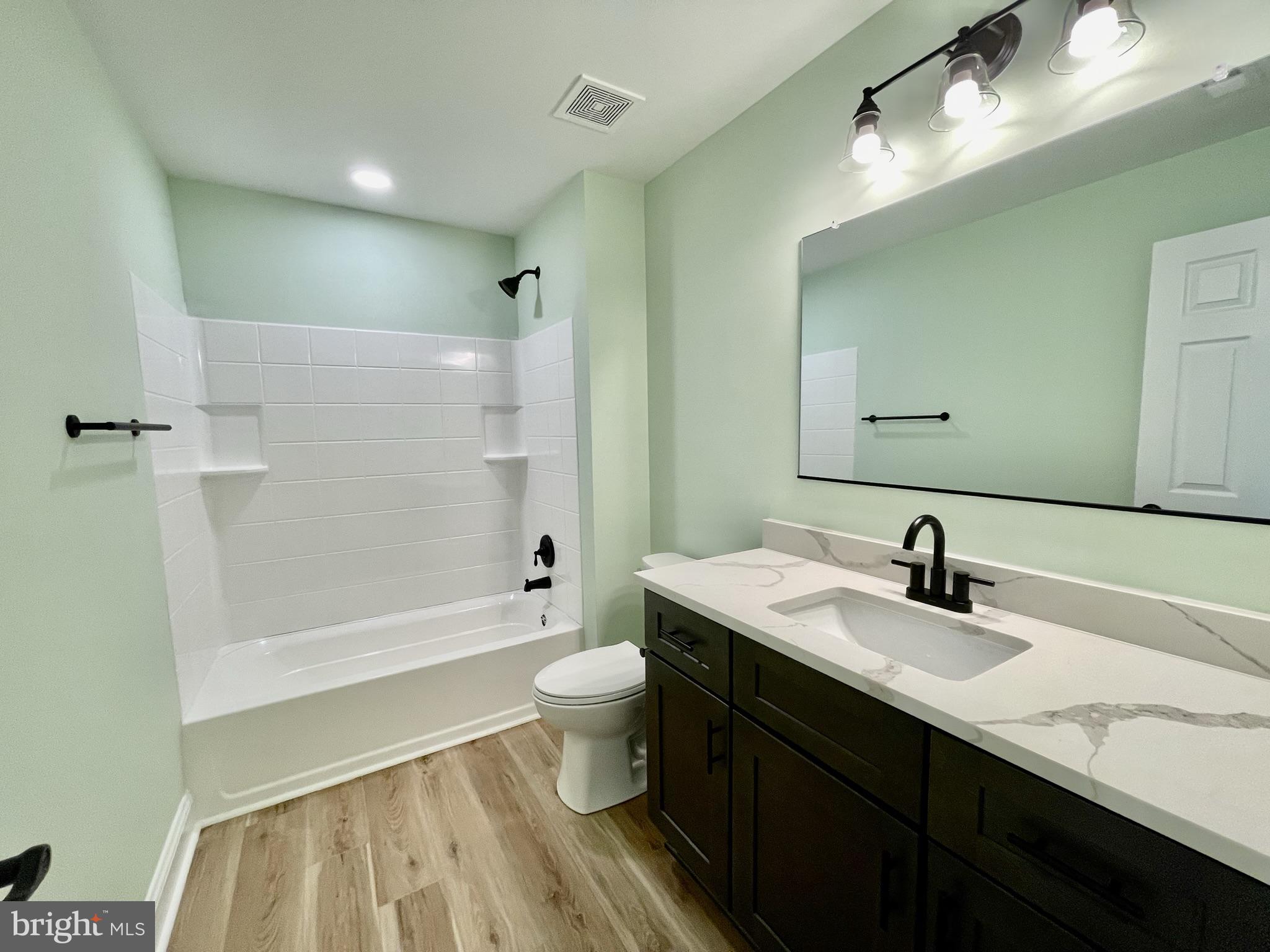 LEACHBURG - Residential