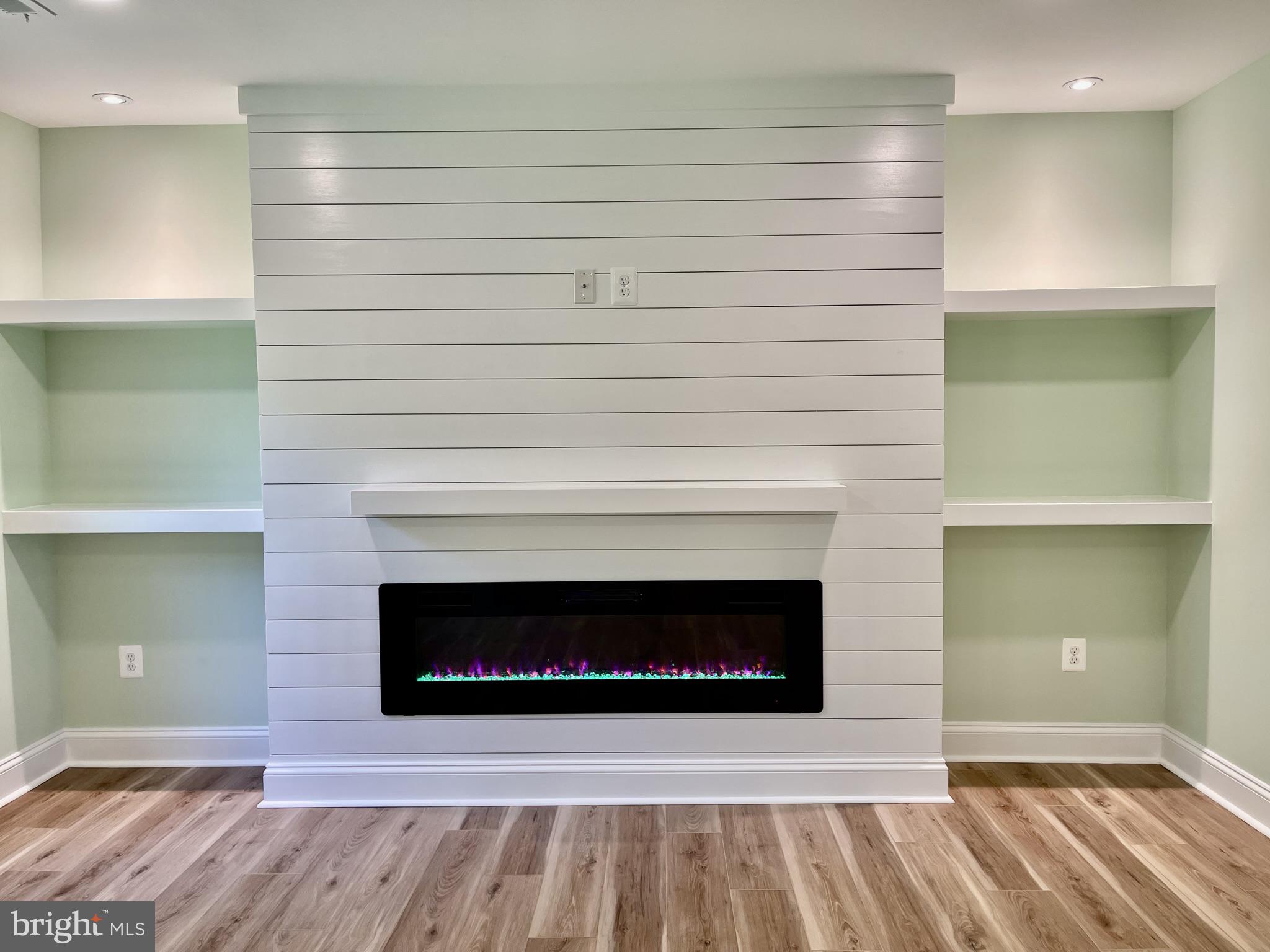 LEACHBURG - Residential