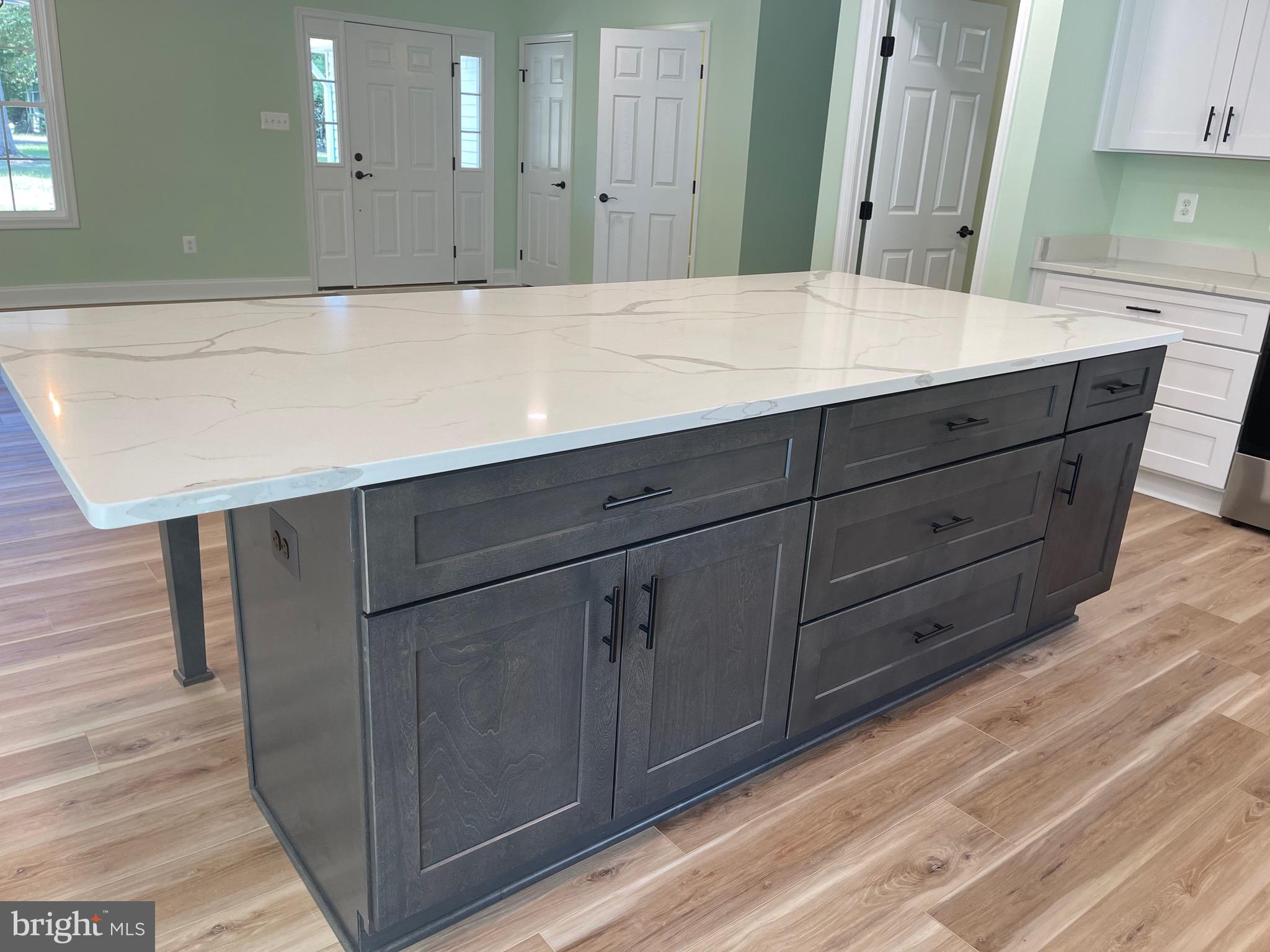 LEACHBURG - Residential