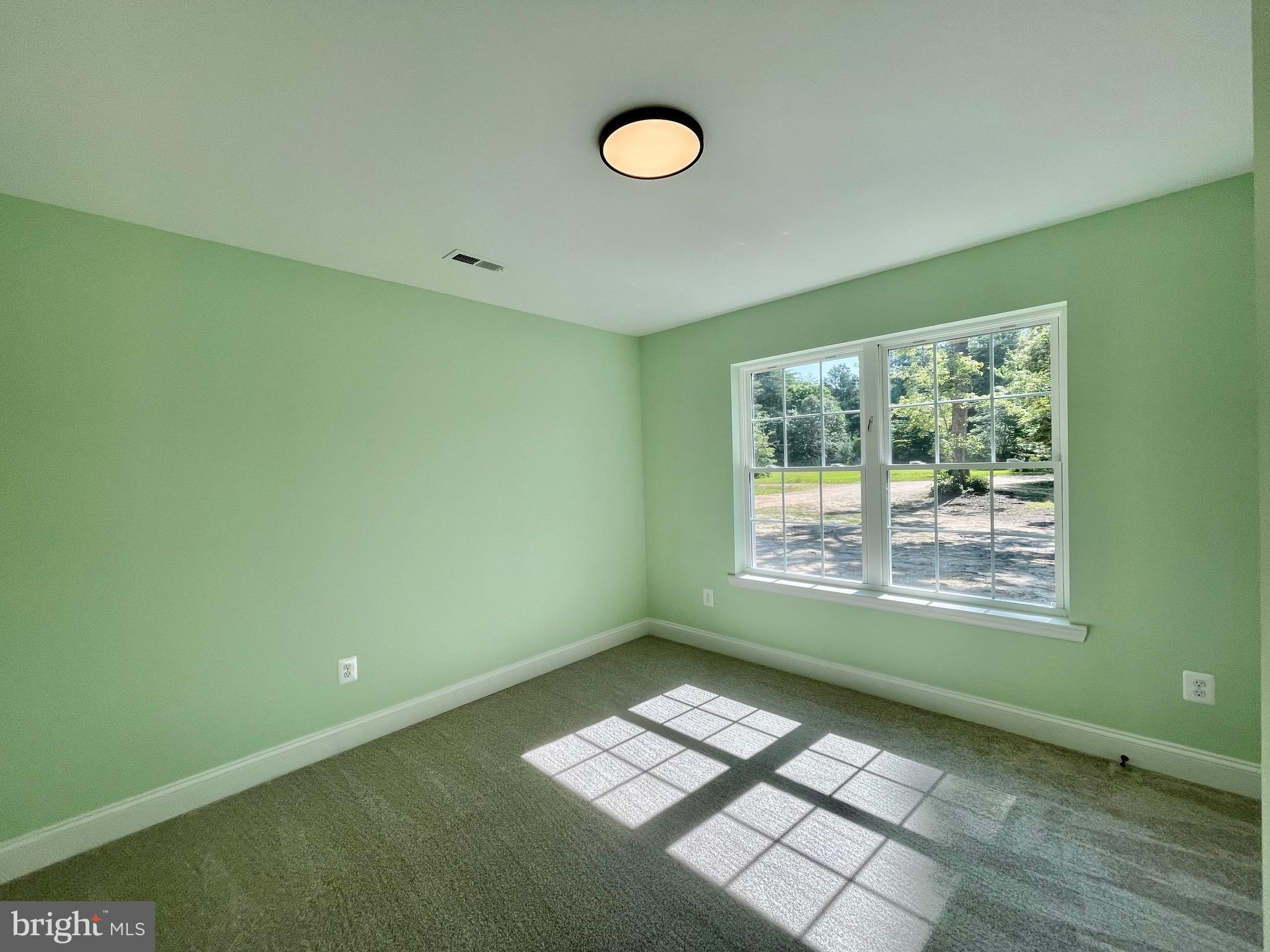 LEACHBURG - Residential