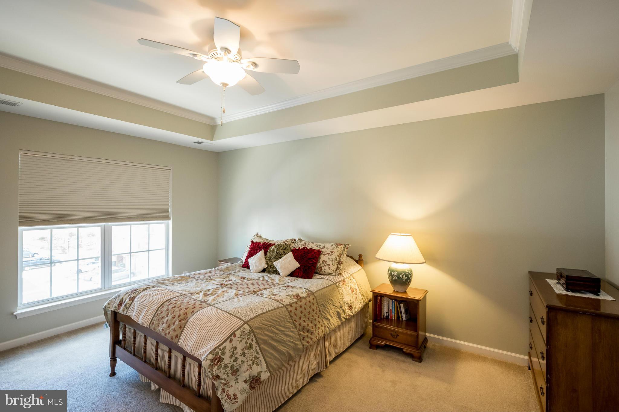 CASCADES PLACE CONDOMINIUM - Residential