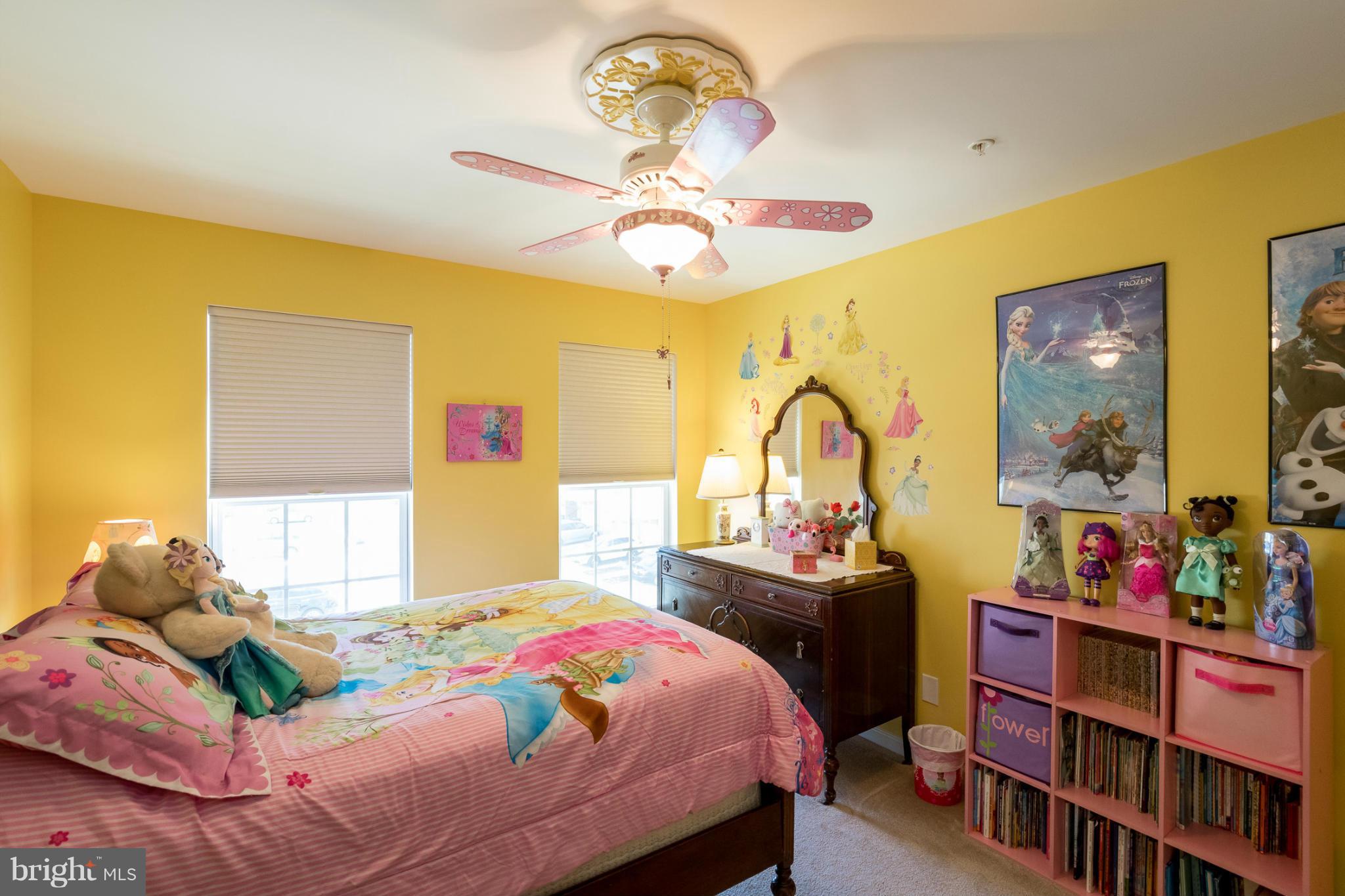 CASCADES PLACE CONDOMINIUM - Residential