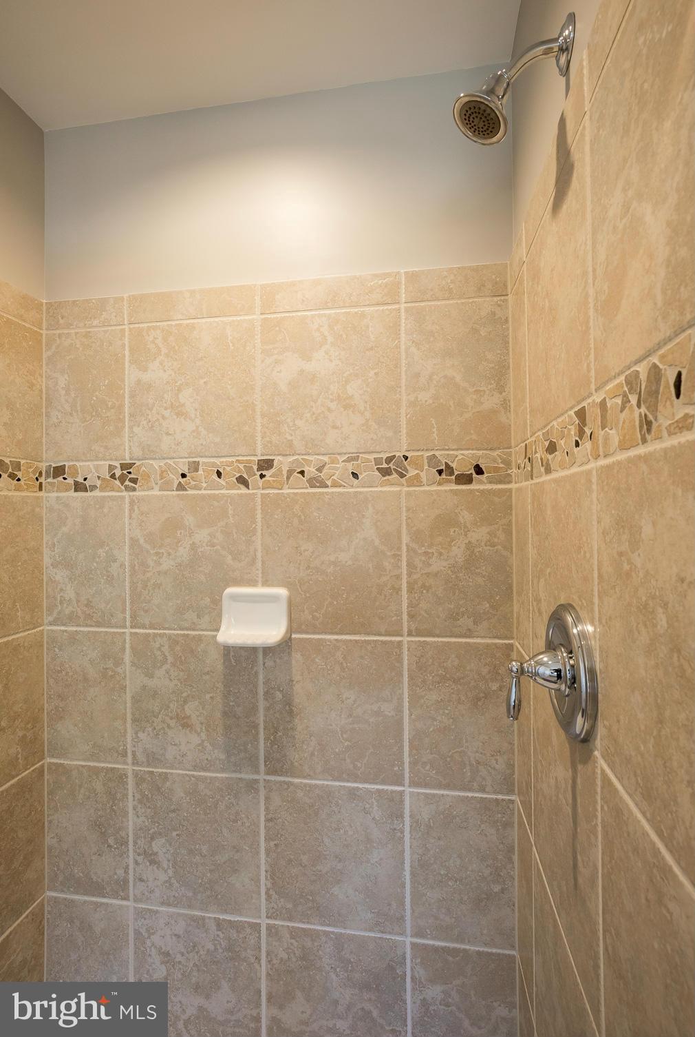 CASCADES PLACE CONDOMINIUM - Residential