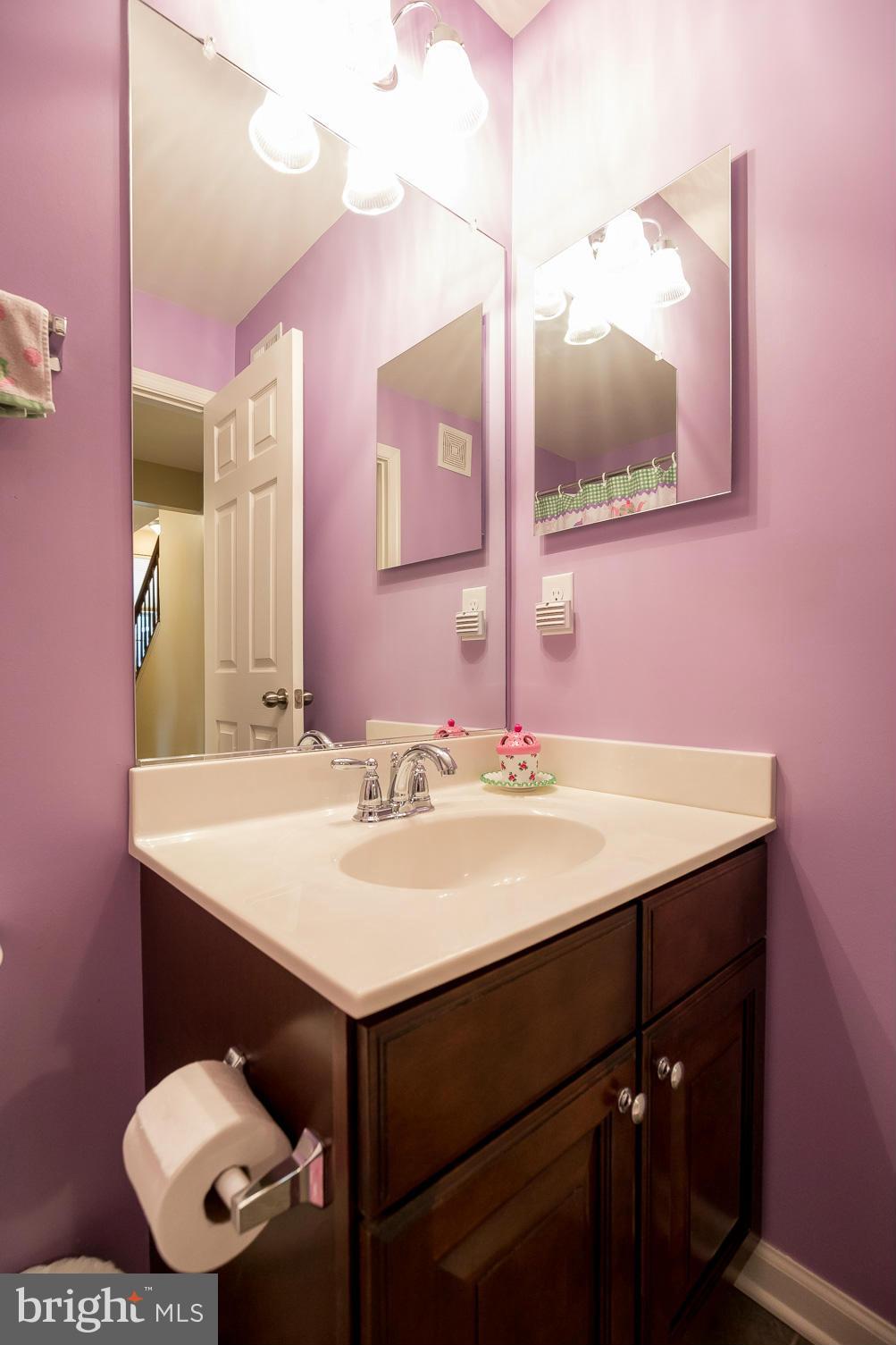 CASCADES PLACE CONDOMINIUM - Residential