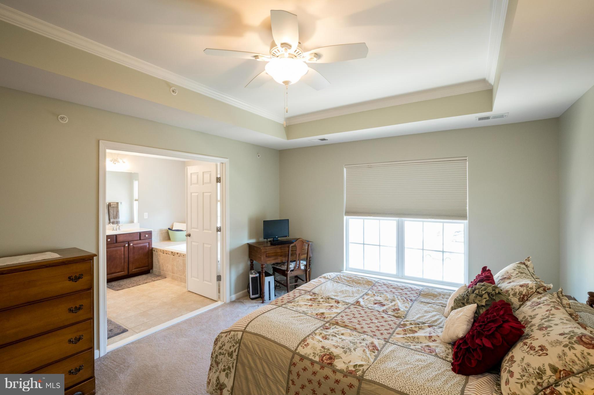 CASCADES PLACE CONDOMINIUM - Residential