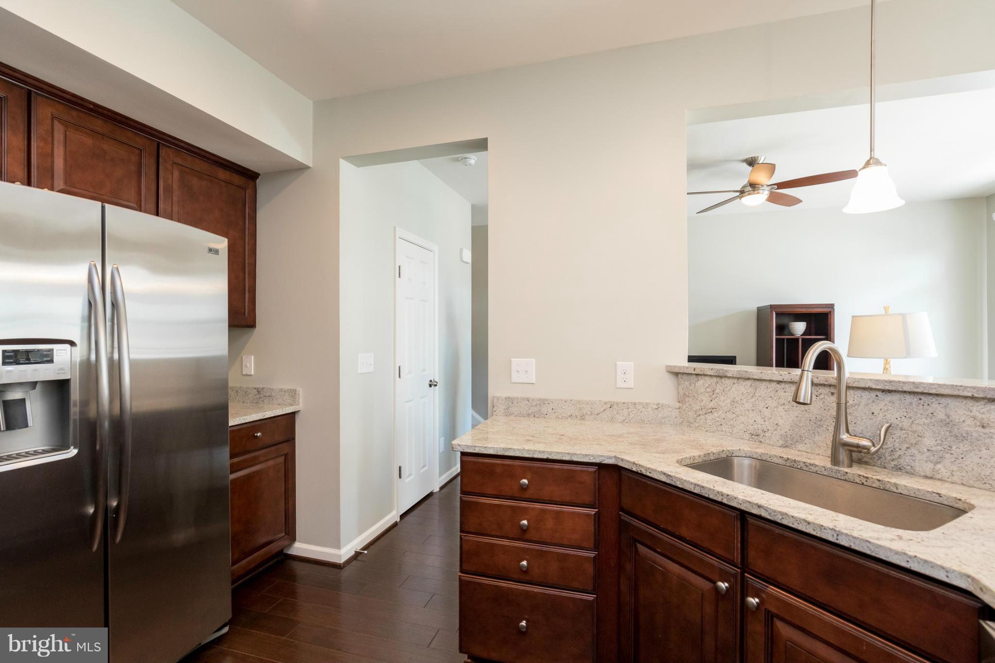 CASCADES PLACE CONDOMINIUM - Residential