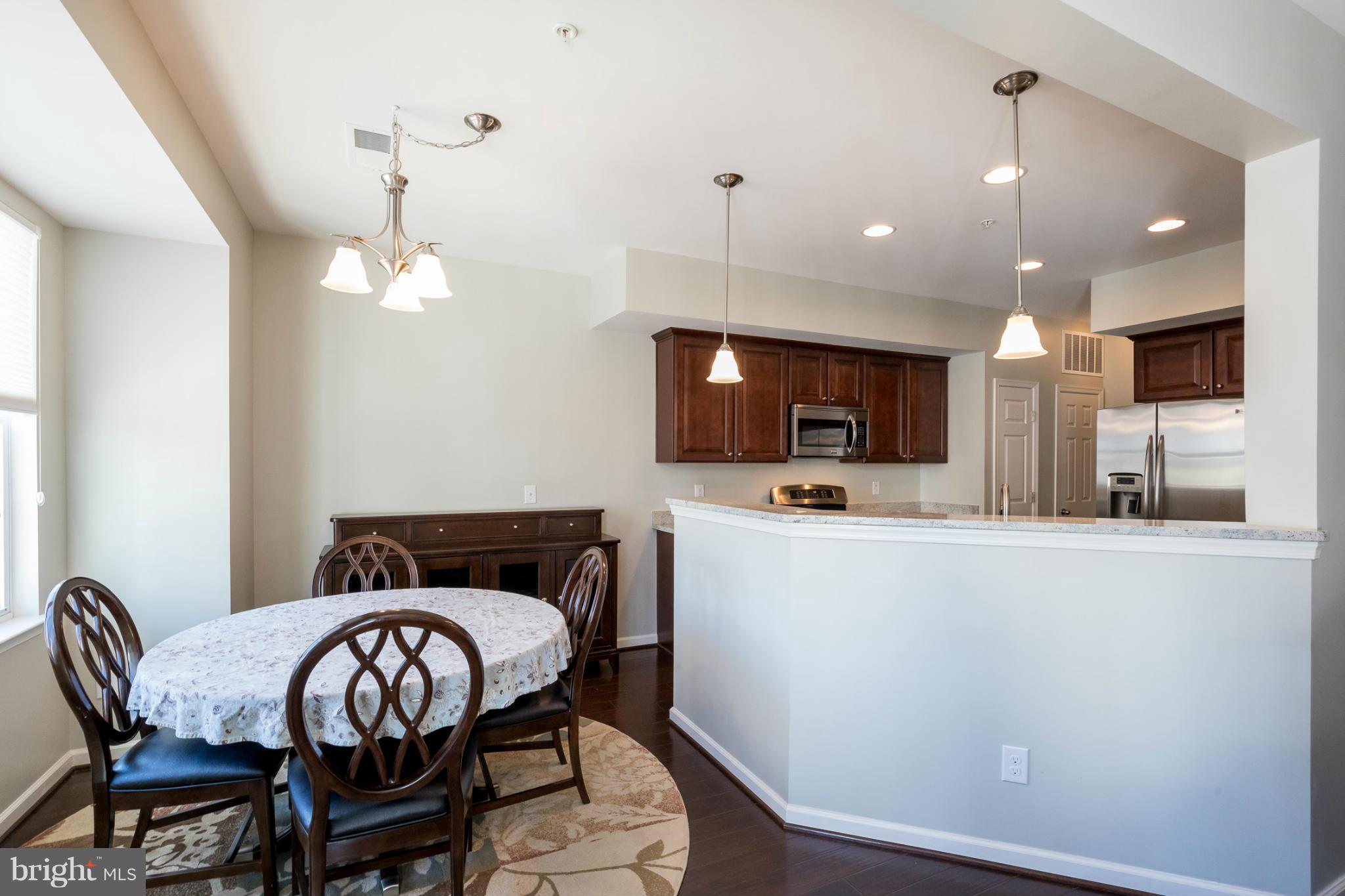 CASCADES PLACE CONDOMINIUM - Residential